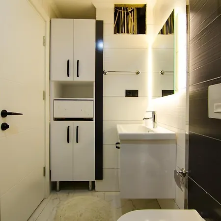 Forest Park Apartman *